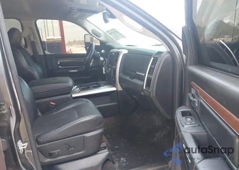 2014 Ram 2500 Laramie z USA, uszkodzony, nr VIN 3C6UR5FL3EG299600